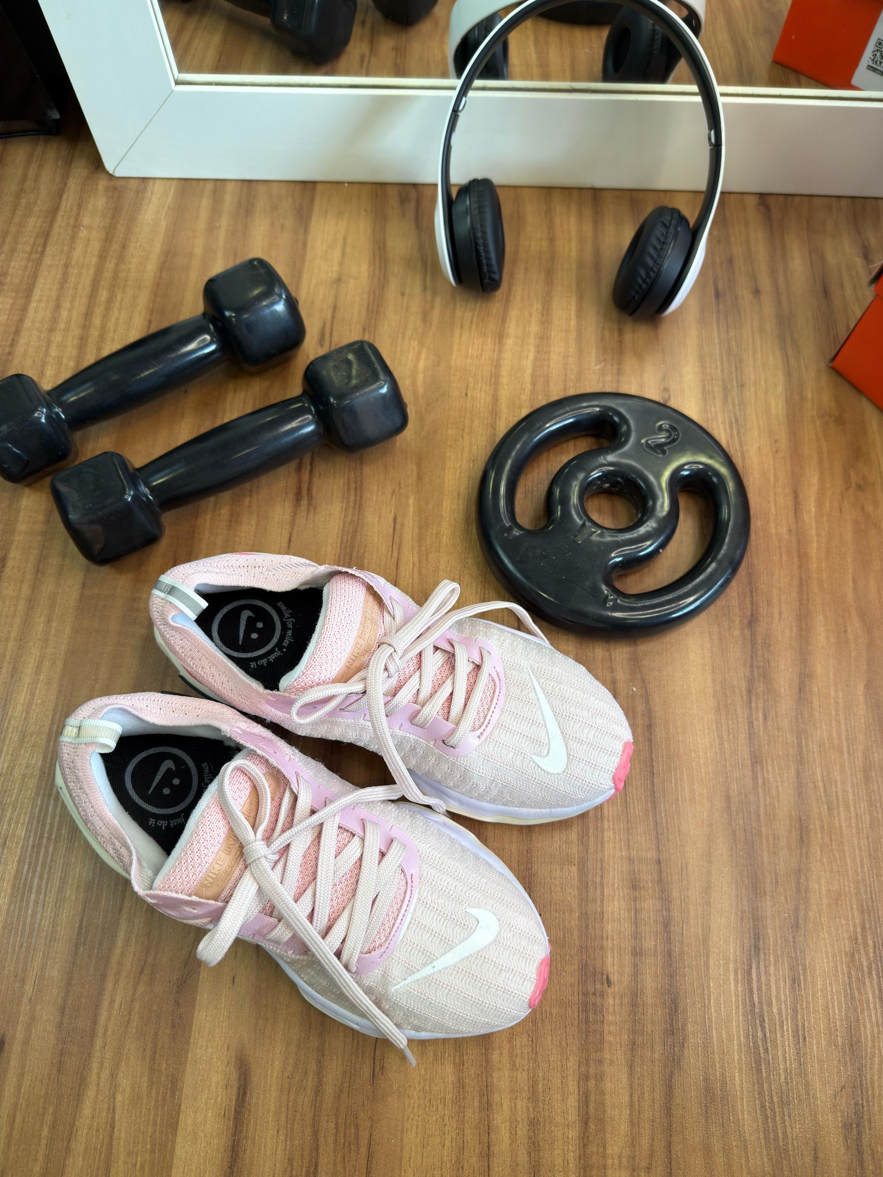 NIKE INVENCIBLE  [VÁRIAS CORES]